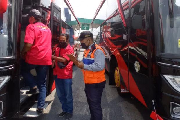  Tak Lolos Skrining Kartu Vaksin, 10 Bus Pariwisata Diminta Putar Balik