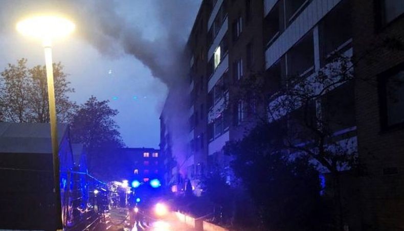 Ledakan Guncang Apartemen di Swedia, Para Penghuni Loncat dari Balkon