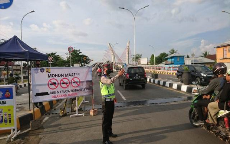 Jembatan Sei Alalak Belum Boleh Dilintasi Truk selama Masa Uji Coba