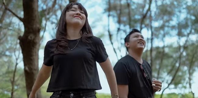 Chord Gitar dan Lirik Lagu Satru Karya Denny Caknan feat Happy Asmara, Pertengkaran dalam Kisah Cinta