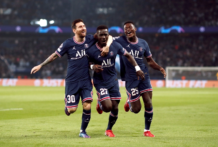 Lionel Messi Bikin Gol Debut Indah, PSG Hajar Man City