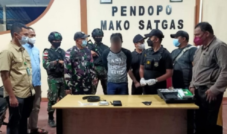 Melintas di Perbatasan RI-Malaysia, Pengendara Motor Tertangkap Bawa Sabu
