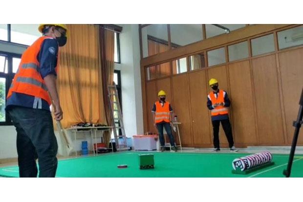 Abhinaya UNY Juara Kontes Robot Tematik Indonesia 2021