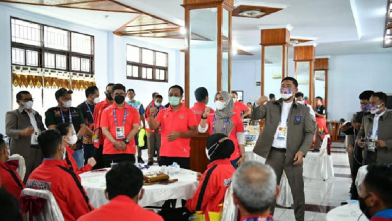 Gubernur Sulsel Bersama Ketua DPRD dan Kapolda Semangati Para Atlet