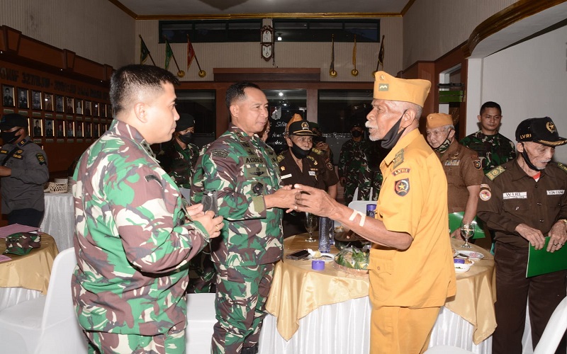 Jelang HUT ke-76 TNI, Pangdam Siliwangi Silaturahmi dengan Veteran PKRI Cianjur
