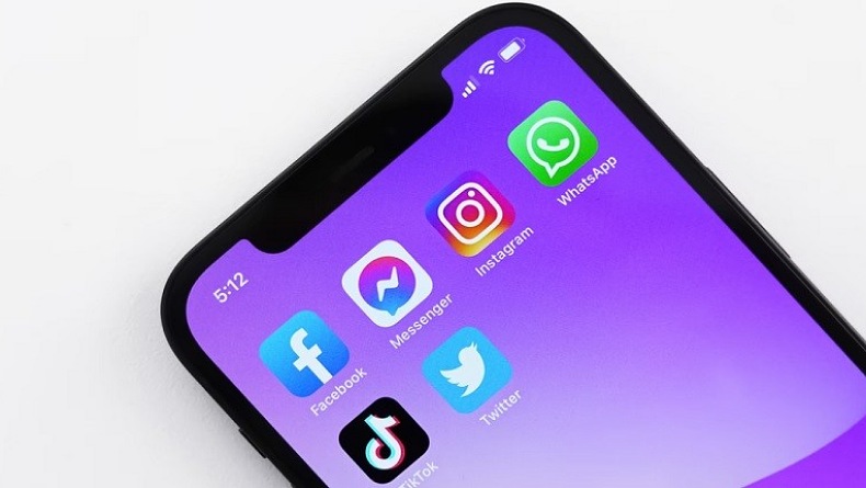 WhatsApp, Facebook, dan Instagram Mulai Pulih Sebagian usai Gangguan