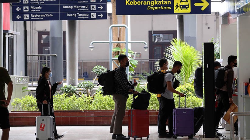 Naik KA Jarak Jauh Cukup Tunjuk Hasil Tes Antigen Berlaku Hari Ini, Cek Syarat Lengkapnya