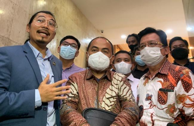 Ayah Taqy Malik Datangi Polda Metro Jaya Jalani Pemeriksaan, Dugaan Pencemaran Nama Baik   