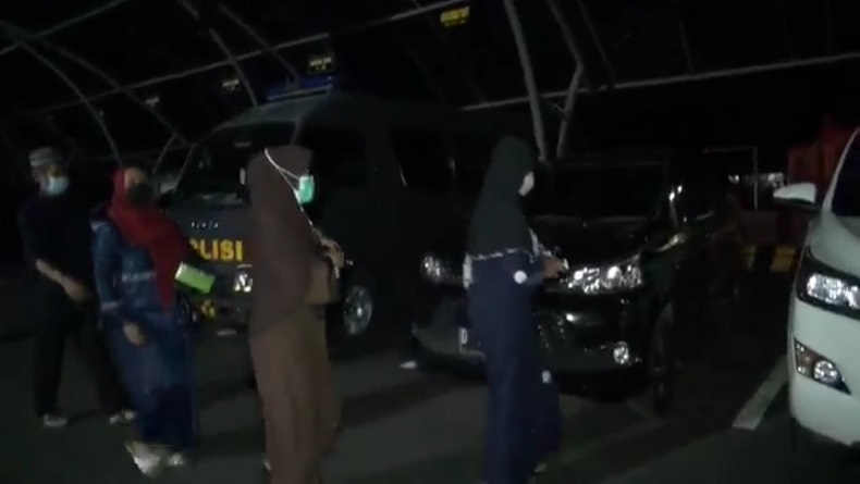 Kasus Pembunuhan di Subang, seusai Diperiksa Polisi 3 Kakak Tuti Tertutup