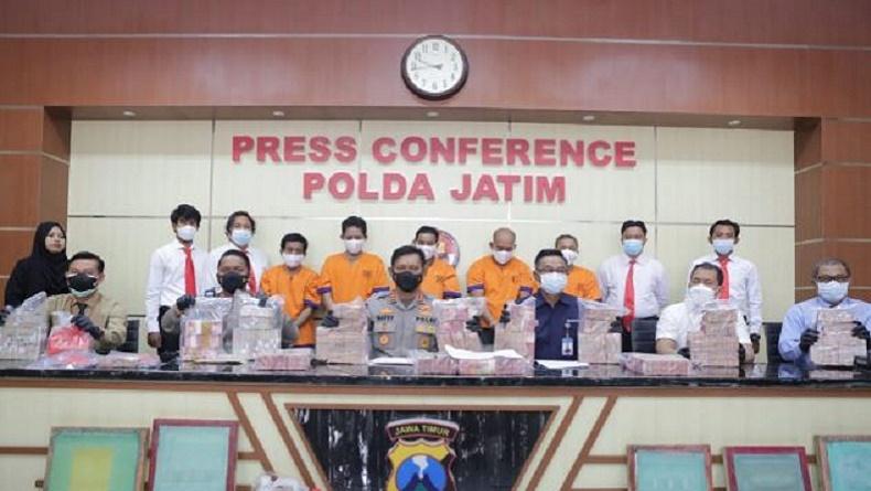 Penampakan Uang Palsu Rp3,7 Miliar, Sempat Diedarkan di Banyuwangi dan Mojokerto