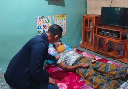Kapolres Enrekang Jenguk Anggota yang Kecelakaan saat Bertugas Amankan Vaksinasi Covid-19