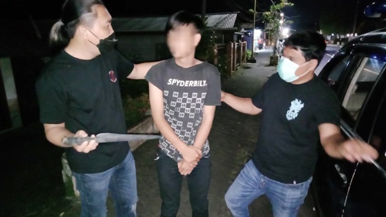 Bawa Sajam dan Bikin Onar di Tomohon Selatan, Remaja Ini Ditangkap Polisi