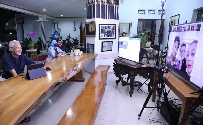 Sapa Pekerja Migran, Ganjar: Wah Hebat kye Wong Cilacap wis Tekan Napoli