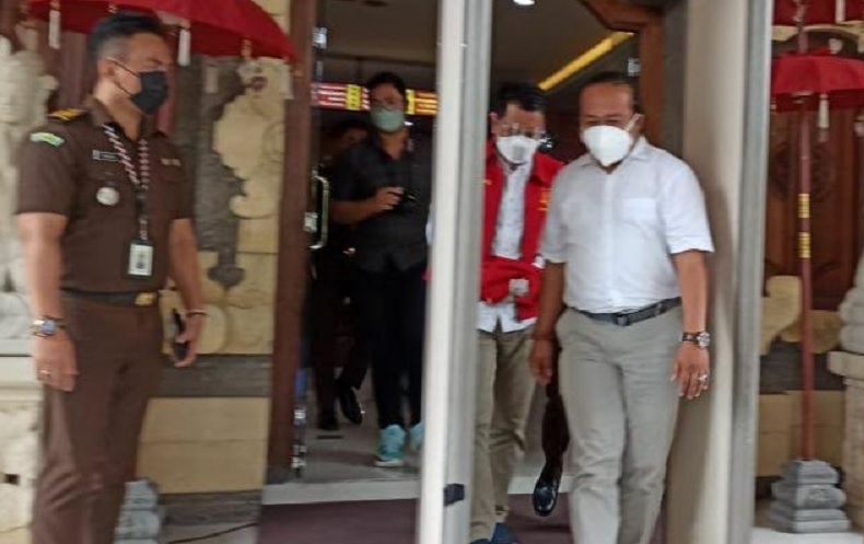 Mantan Kadisbud Denpasar Dituntut 4 Tahun Penjara Kasus Korupsi Sesajen