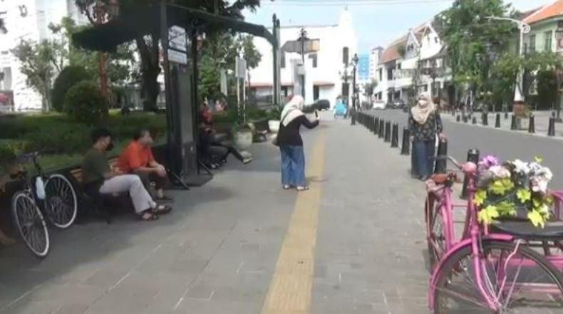 Kota Lama Semarang Ramai Dikunjungi Wisatawan, Ada yang Abai Prokes 