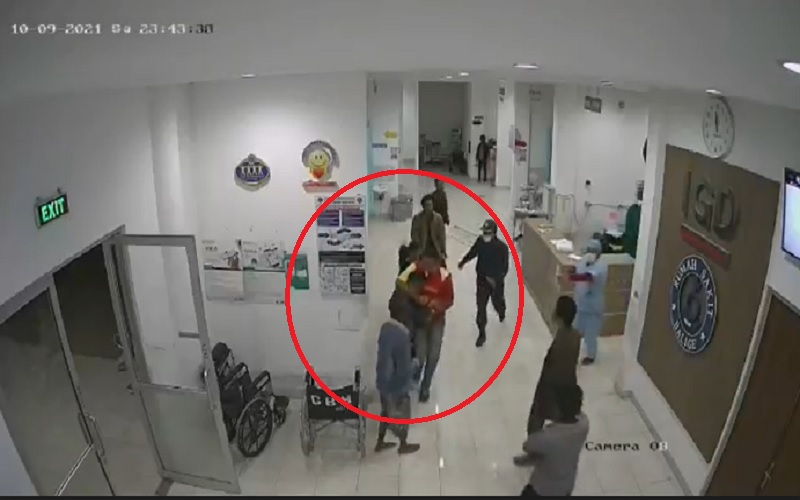 Video Viral Warga Serang Nakes hingga Rusak Fasilitas RS HKBP Balige Toba