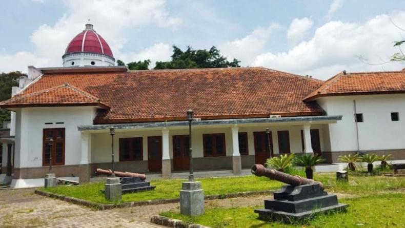 Kisah dan Sejarah Wisma Tumapel, Bangunan Bersejarah yang Menyimpan Banyak Misteri