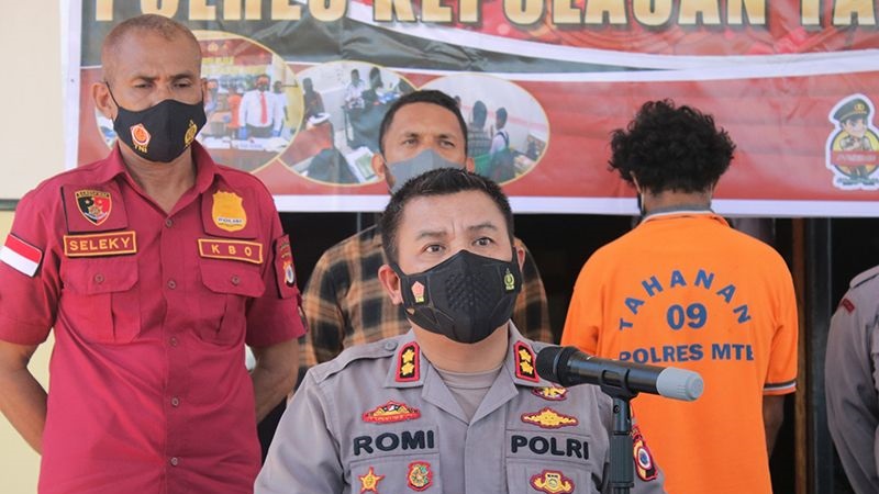 Polisi Tangkap Pembunuh 2 Warga di Pulau Seira Tanimbar