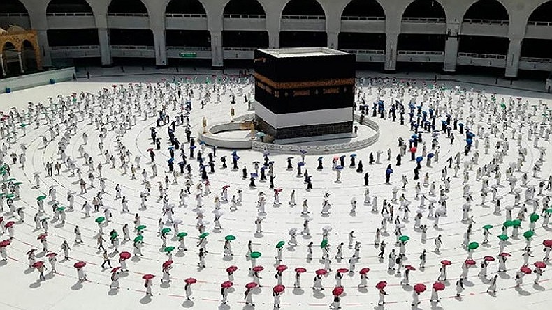 Umrah Dibuka, Sertifikat Vaksin Covid-19 Indonesia Diharapkan Bisa Terbaca di Arab Saudi