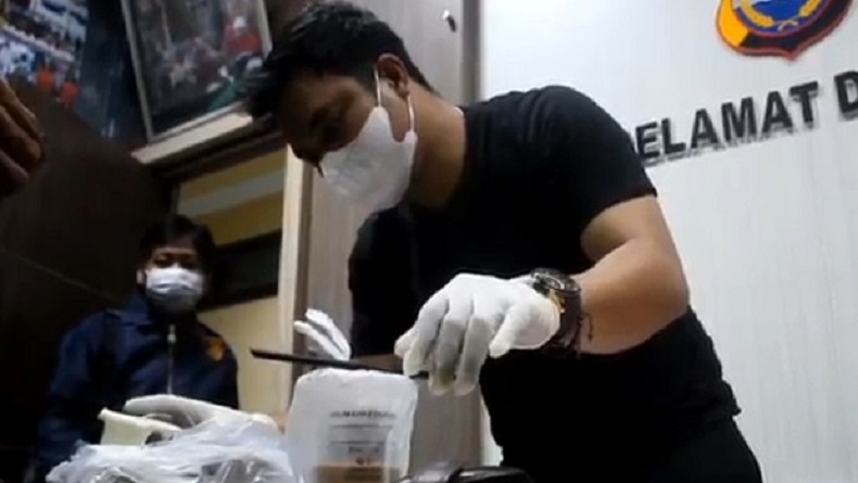Pengunjung Kafe di Parepare Tewas usai Minum Es Kopi Bersama Teman-Teman