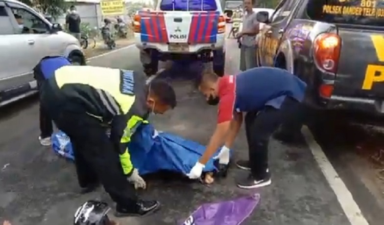 Jatuh saat Nyalip, Gadis Pemotor di Bojonegoro Tewas Terlindas Truk 