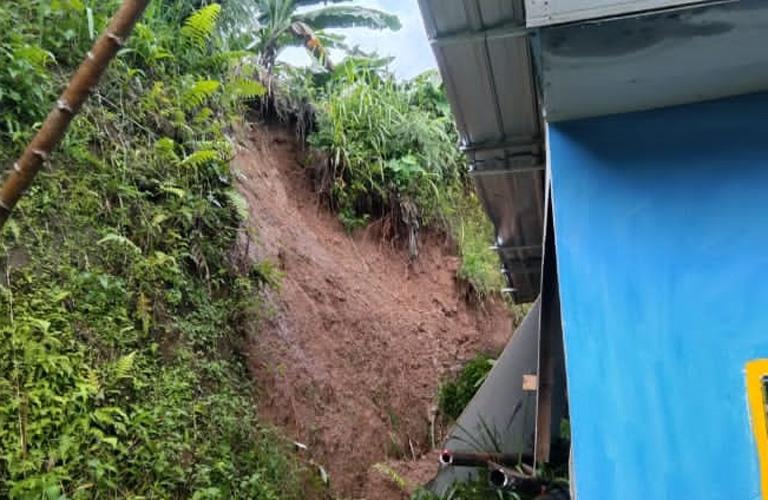 Tebing 4 Meter di Desa Mlaya Banjarnegara Longsor, Bocah 3 Tahun Tewas Tertimbun