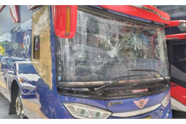 Kronologi Pelemparan Bus Arema FC di Sleman, Semua Penumpang Panik Ketakutan