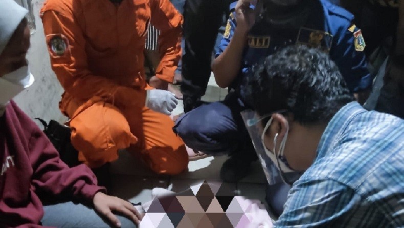Penanganan Korban Tertimbun Rumah Runtuh di Kalideres Terhambat Bantuan Tabung Oksigen
