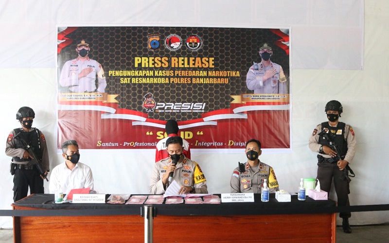 Ungkap Sindikat Narkotika Jaringan Internasional, Polres Banjarbaru Sita Ratusan Gram Sabu