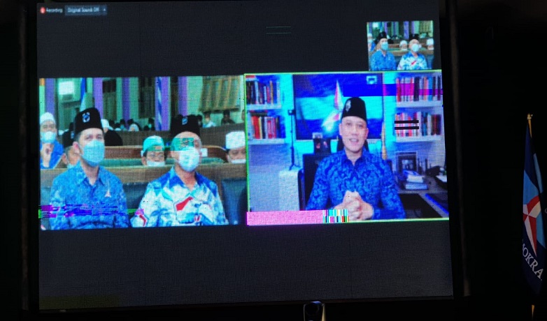 AHY-Emil Peringati Hari Santri di Banyuwangi: Kami Ingin Selalu Dekat dengan Ulama 