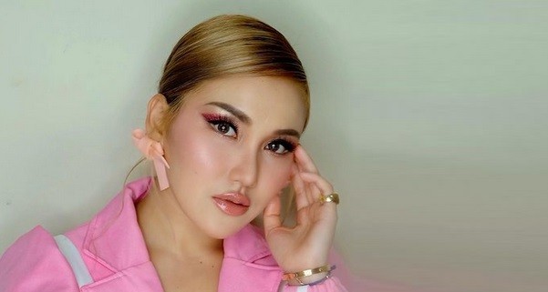 Akhirnya Berdamai, Orangtua KD dan Ayu Ting Ting Saling Cabut Laporan 