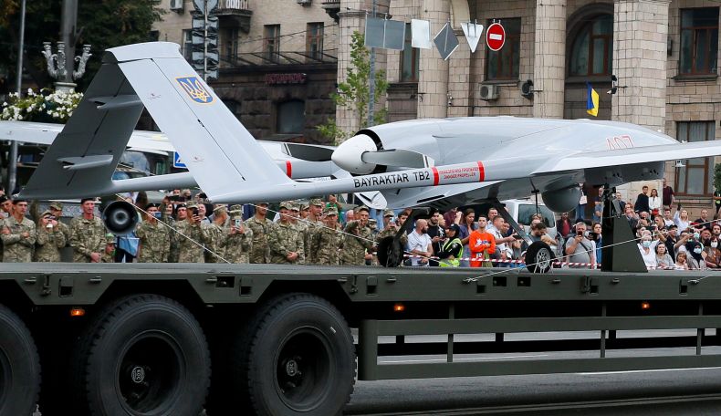  Drone Buatan Turki Ternyata Sangat Efektif Hajar Pasukan Rusia