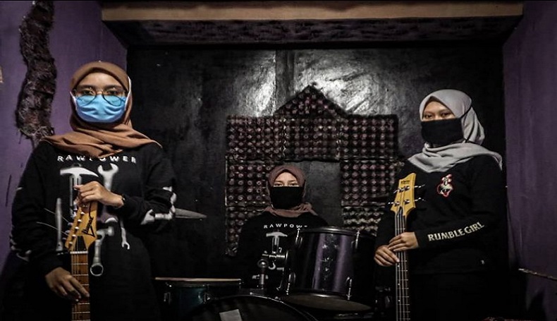 Wow Keren, Trio Hijaber Metal Garut Rambah Eropa, Netizen: Seungitkeun Kota Garut