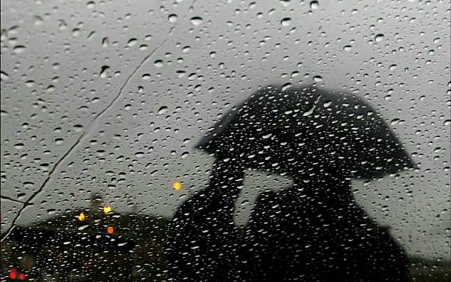 7 Amalan Ketika Turun Hujan Sesuai Sunnah Rasulullah SAW