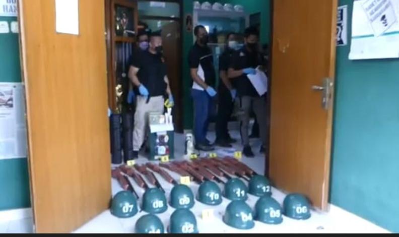  Kantor Menwa UNS Digeledah Polisi, Sejumlah Barang Bukti Disita 