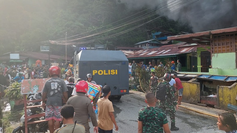 3 Rumah di Sekitaran Koramil Jayapura Utara Hangus Terbakar