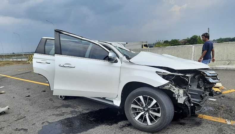Kecelakaan di Tol Jombang, Mobil Vanessa Angel Rusak Parah 