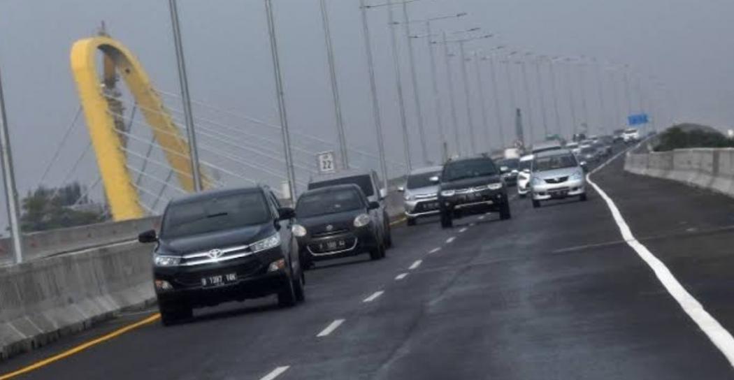Berkaca Kecelakaan Maut Vanessa Angel, Perhatikan 7 Hal Penting Berkendara Aman di Jalan Tol