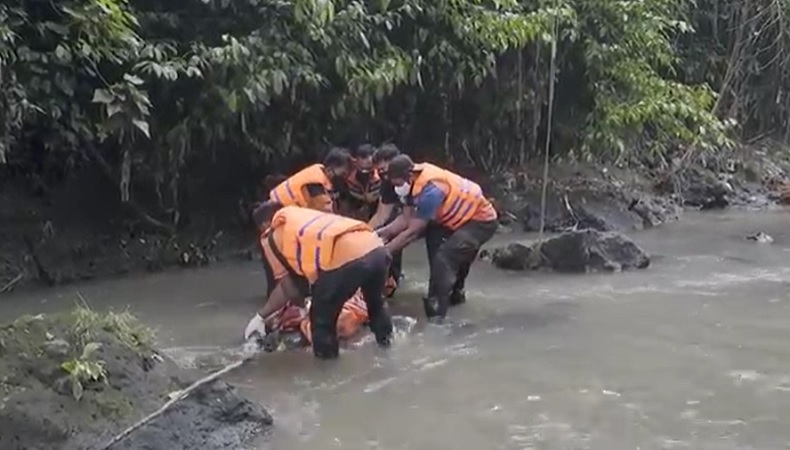 Mayat Membusuk Ditemukan di Sungai Gianyar, Identitas Korban Terungkap