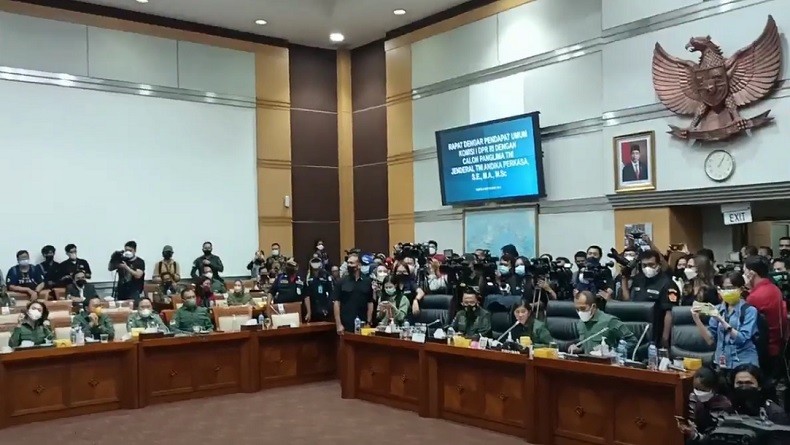 Komisi I DPR Menyetujui Pemberhentian dengan Hormat Panglima TNI Marsekal Hadi Tjahjanto