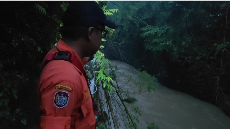 6 Pemancing Terseret Air Bah di Karanganyar, 1 Hilang 