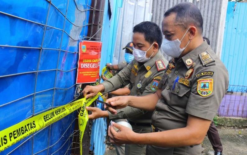 Langgar Perda, 17 Tempat Karaoke di Kudus Disegel Satpol PP