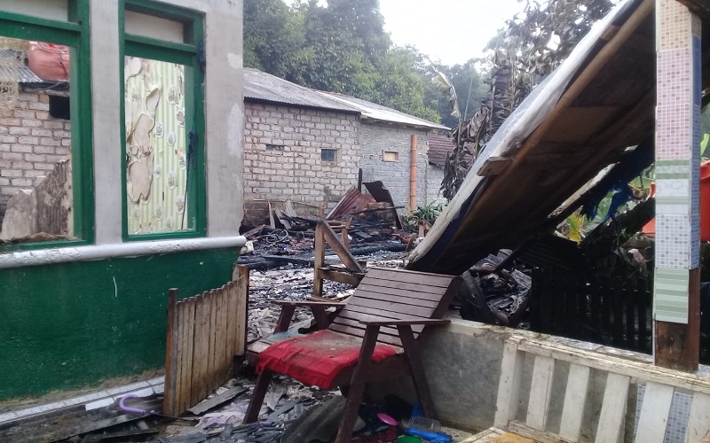 2 Rumah dan 1 Sepeda Motor di Gunungguruh Sukabumi Hangus Terbakar, 16 Orang Mengungsi