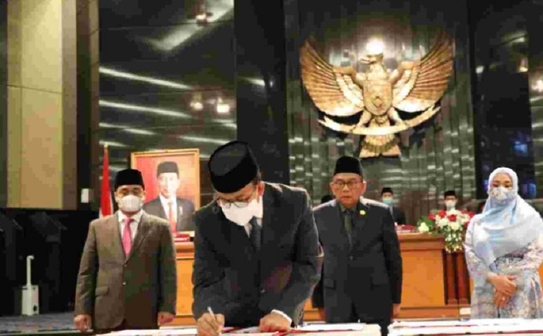 KUA-PPAS APBD 2022 Diteken, Anies Fokus Percepatan Pembangunan Layanan Publik