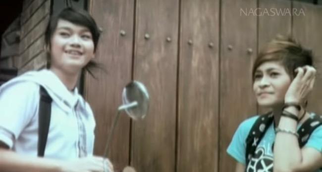 Chord Gitar dan Lirik Lagu Cinta Terlarang dari The Virgin