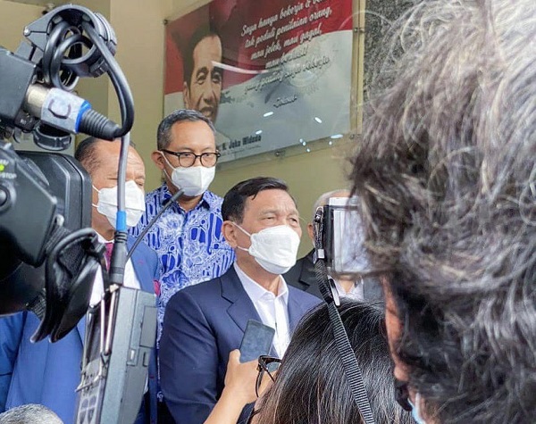 Mediasi dengan Direktur Lokataru Dianggap Selesai, Menko Luhut: Lebih Baik Bertemu di Pengadilan