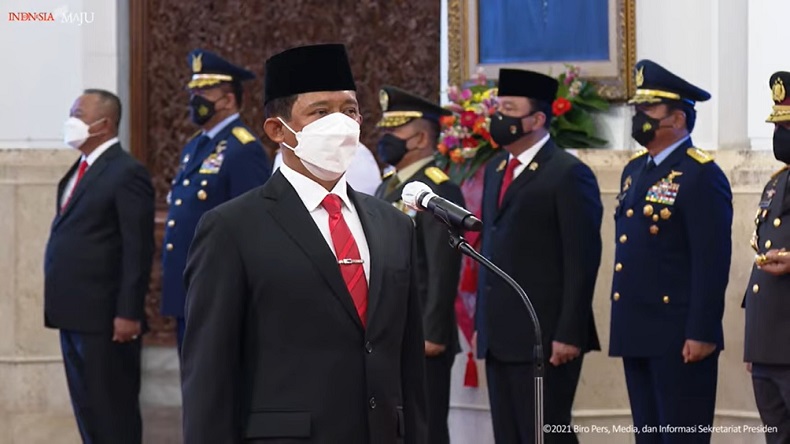 Jokowi Resmi Lantik Mayjen TNI Suharyanto Jadi Kepala BNPB