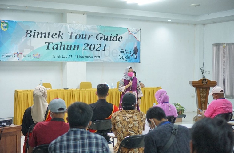 Dispar Tanah Laut Gelar Bimtek Pemandu Wisata