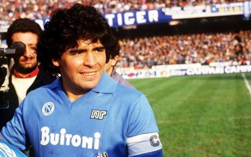 Markas Napoli Akan Dihiasi Patung Diego Maradona