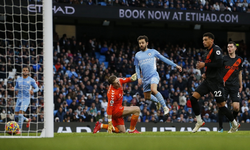 Kuasai Permainan, Manchester City Libas Everton